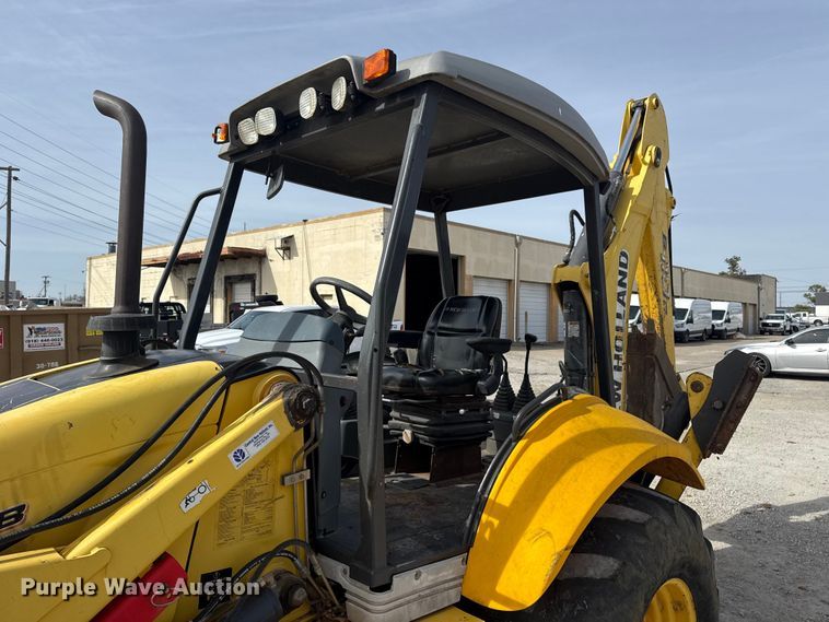 image for item DQ4349 2008 New Holland B110B backhoe
