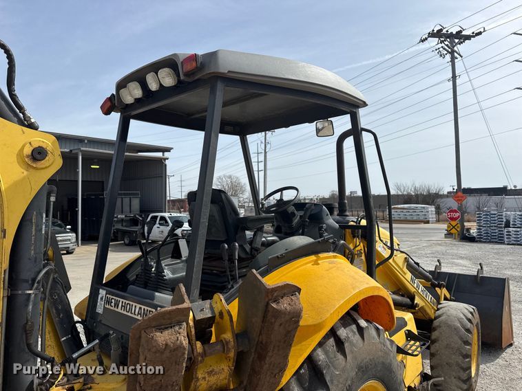 image for item DQ4349 2008 New Holland B110B backhoe
