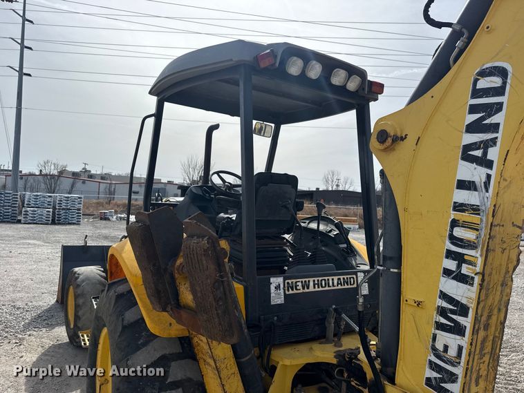 image for item DQ4349 2008 New Holland B110B backhoe