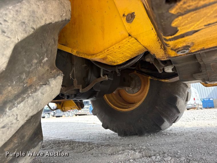 image for item DQ4349 2008 New Holland B110B backhoe