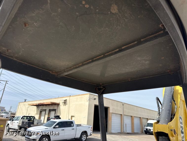 image for item DQ4349 2008 New Holland B110B backhoe