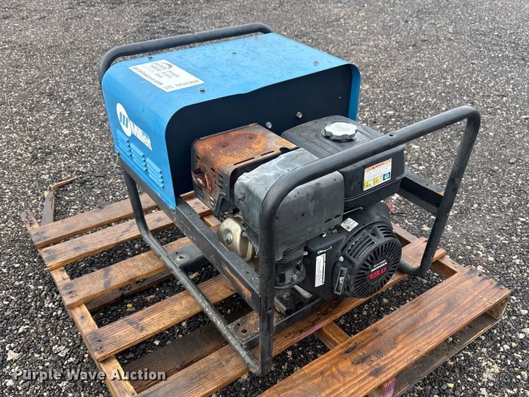 image for item DQ4368 Miller Blue Star 185 welder/generator