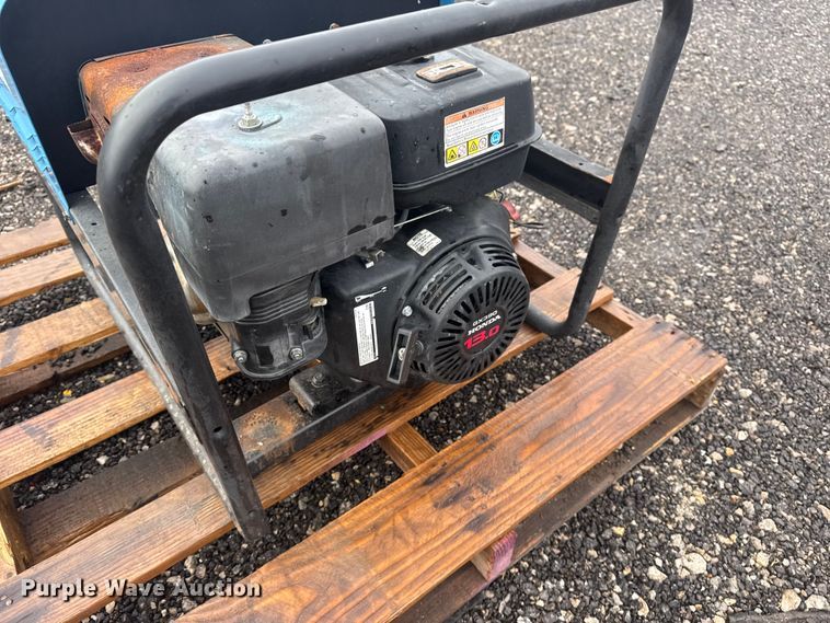 image for item DQ4368 Miller Blue Star 185 welder/generator