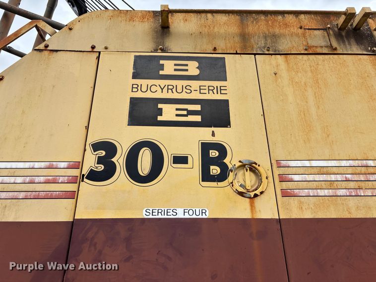 image for item DT0055 1974 Bucyrus-Erie 30-B Series 4 crane