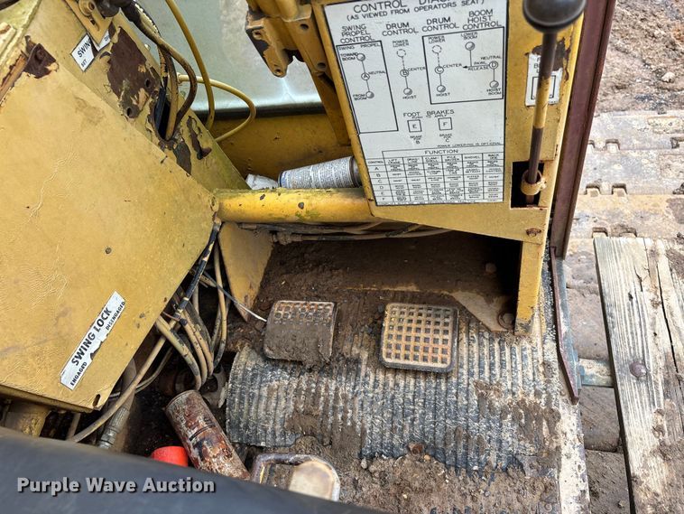 image for item DT0055 1974 Bucyrus-Erie 30-B Series 4 crane