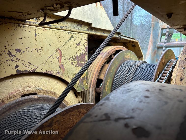 image for item DT0055 1974 Bucyrus-Erie 30-B Series 4 crane