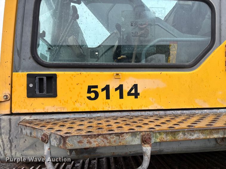 image for item DT0058 2002 Volvo EC330B LC excavator