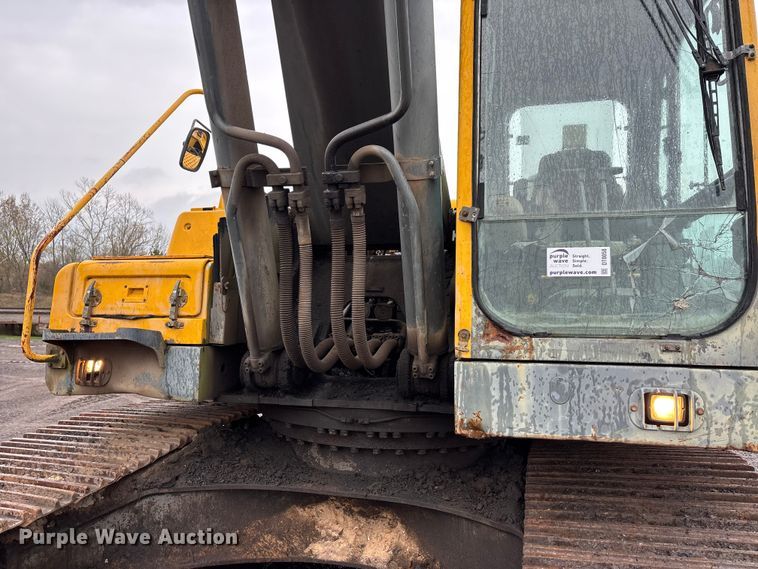 image for item DT0058 2002 Volvo EC330B LC excavator