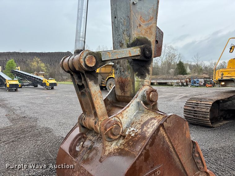 image for item DT0058 2002 Volvo EC330B LC excavator