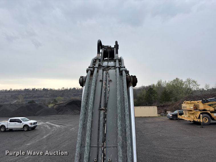 image for item DT0058 2002 Volvo EC330B LC excavator