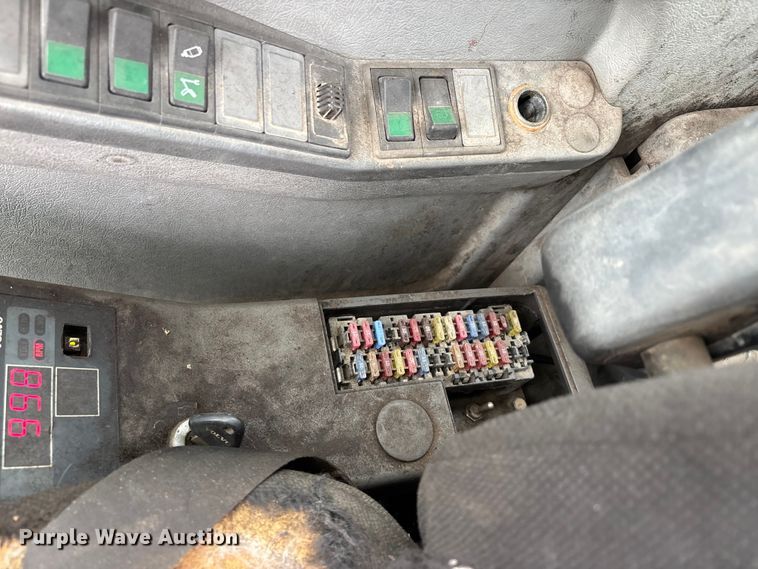 image for item DT0058 2002 Volvo EC330B LC excavator