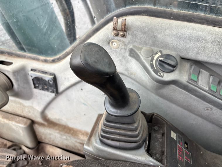 image for item DT0058 2002 Volvo EC330B LC excavator