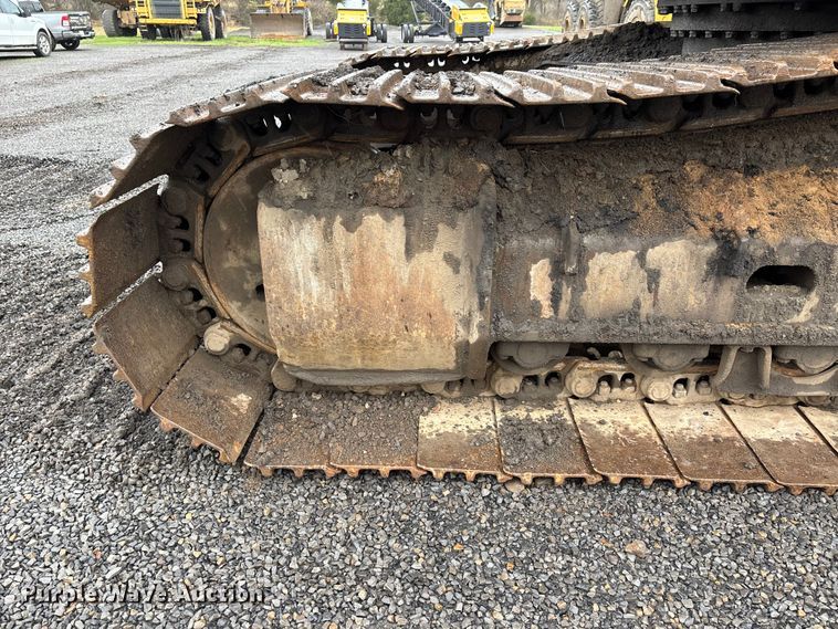 image for item DT0058 2002 Volvo EC330B LC excavator