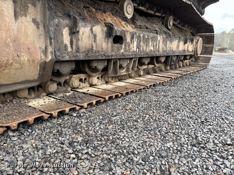 image for item DT0058 2002 Volvo EC330B LC excavator