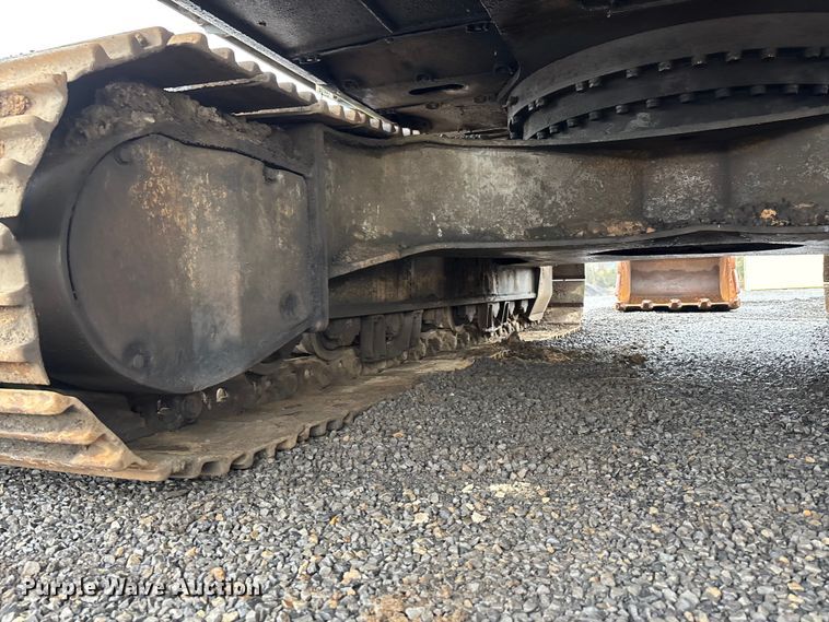 image for item DT0058 2002 Volvo EC330B LC excavator