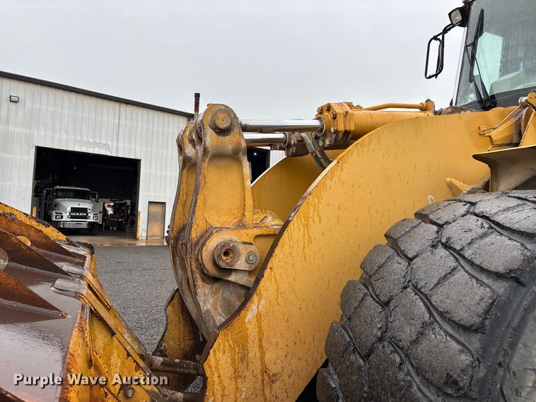 image for item DT0059 1998 Caterpillar 980G wheel loader