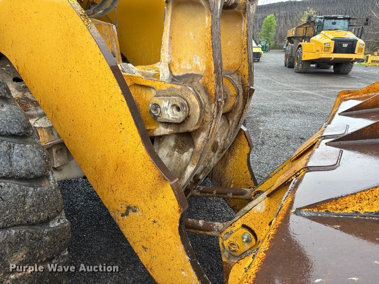 image for item DT0059 1998 Caterpillar 980G wheel loader