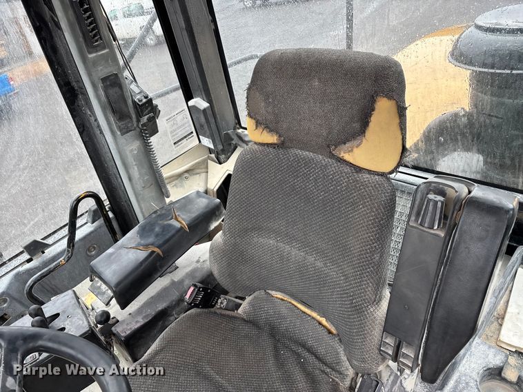 image for item DT0059 1998 Caterpillar 980G wheel loader