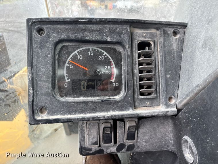 image for item DT0059 1998 Caterpillar 980G wheel loader