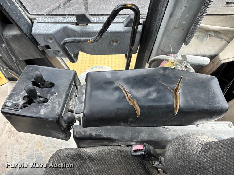 image for item DT0059 1998 Caterpillar 980G wheel loader