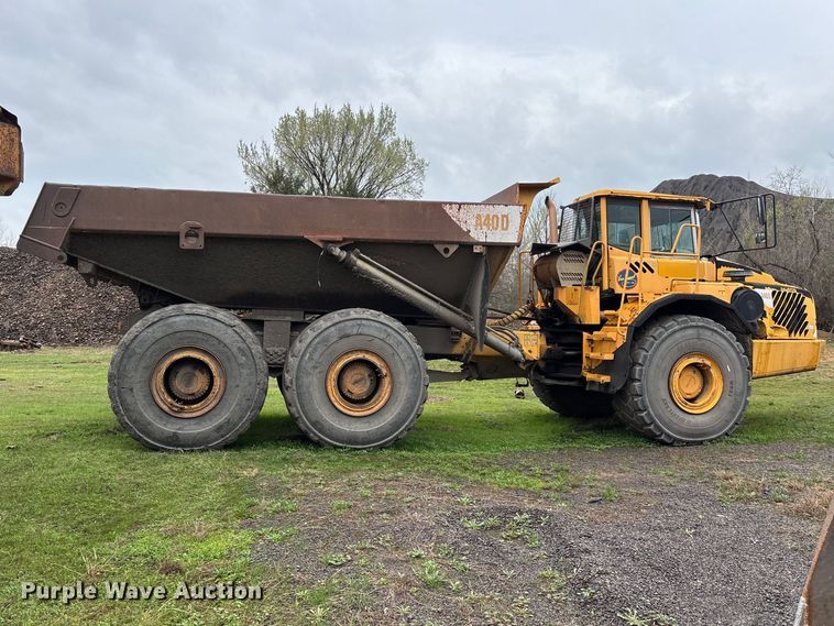 image for item DT0060 2005 Volvo A40D articulated haul truck