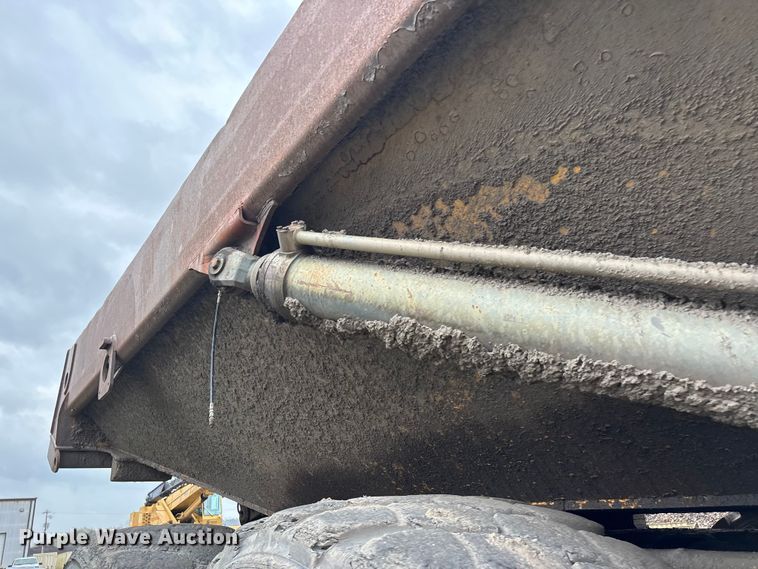 image for item DT0060 2005 Volvo A40D articulated haul truck