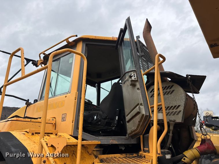 image for item DT0060 2005 Volvo A40D articulated haul truck