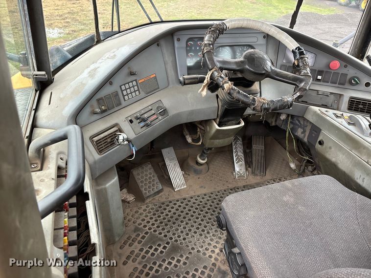 image for item DT0060 2005 Volvo A40D articulated haul truck