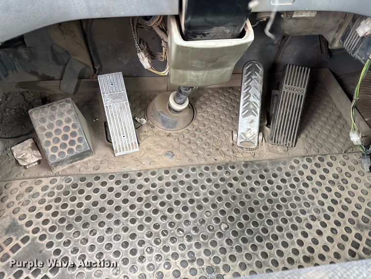 image for item DT0060 2005 Volvo A40D articulated haul truck