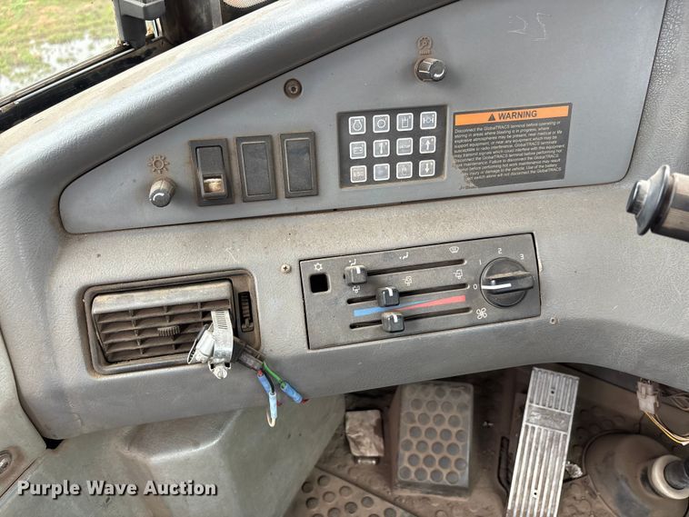 image for item DT0060 2005 Volvo A40D articulated haul truck