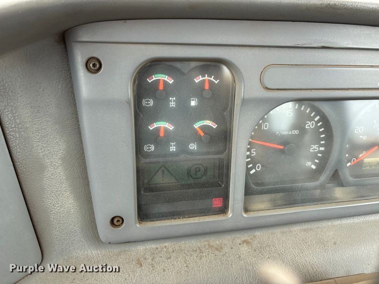 image for item DT0060 2005 Volvo A40D articulated haul truck