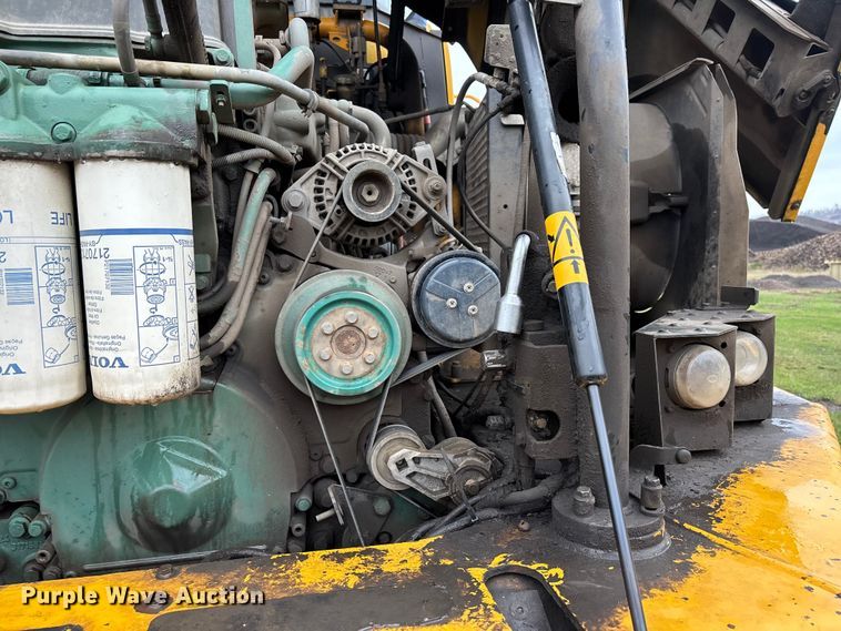 image for item DT0060 2005 Volvo A40D articulated haul truck