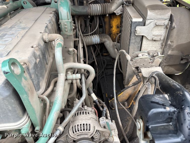 image for item DT0060 2005 Volvo A40D articulated haul truck