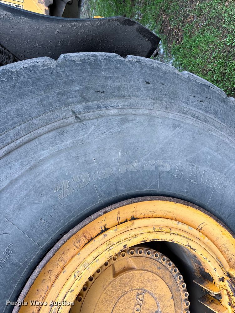 image for item DT0060 2005 Volvo A40D articulated haul truck