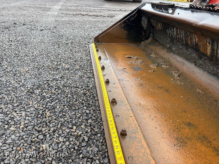 image for item DT0062 2015 Kubota SVL90-2 tracked skid steer loader