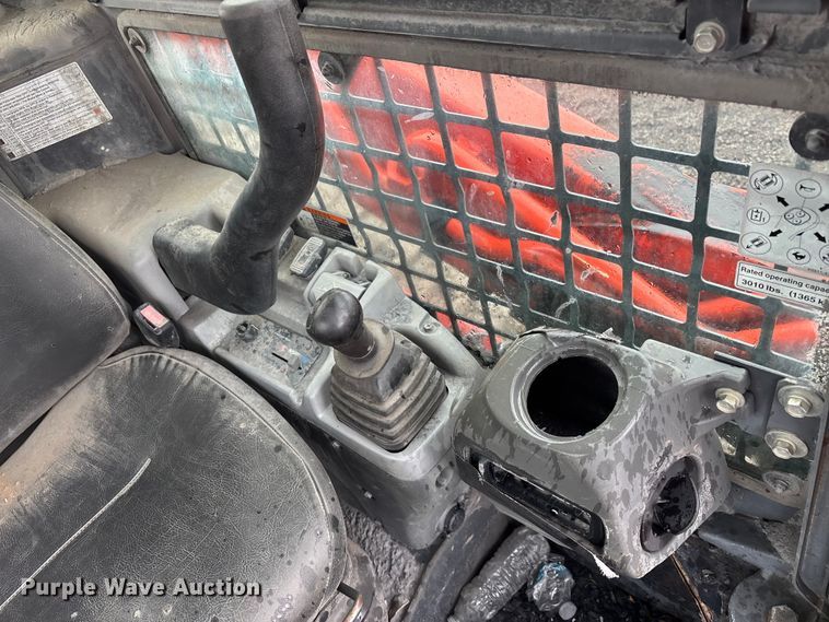 image for item DT0062 2015 Kubota SVL90-2 tracked skid steer loader