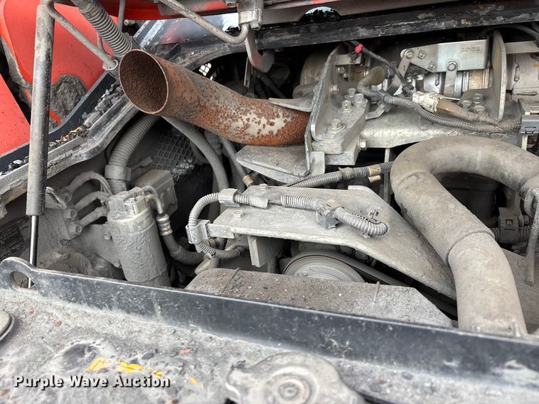 image for item DT0062 2015 Kubota SVL90-2 tracked skid steer loader