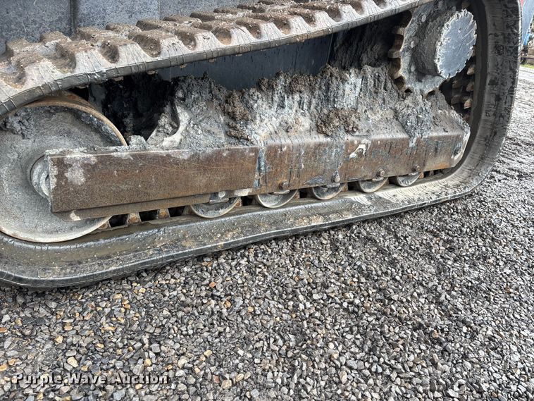 image for item DT0062 2015 Kubota SVL90-2 tracked skid steer loader