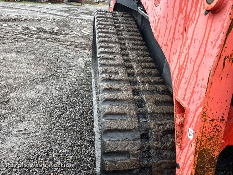 image for item DT0062 2015 Kubota SVL90-2 tracked skid steer loader