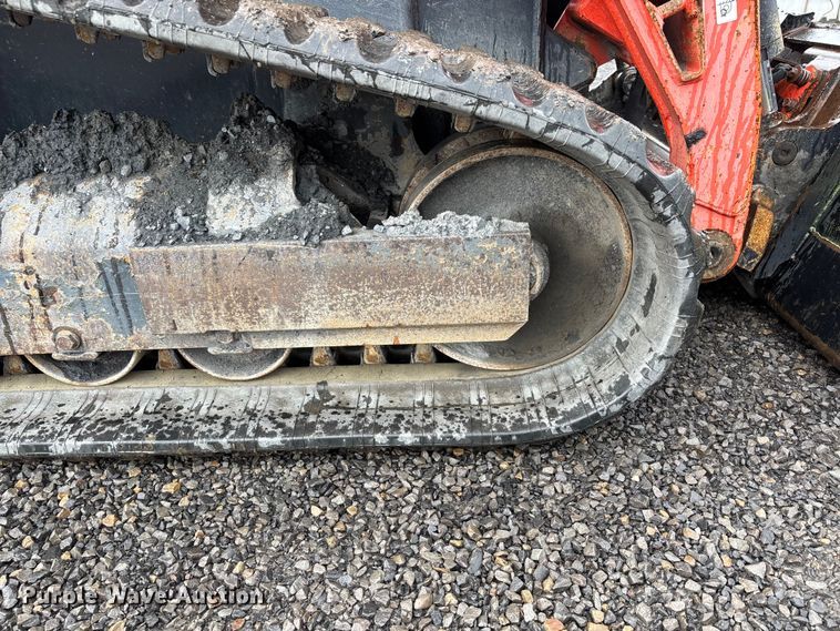 image for item DT0062 2015 Kubota SVL90-2 tracked skid steer loader