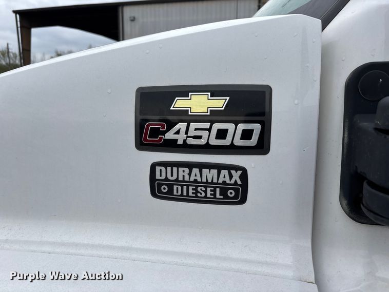image for item DT0063 2005 Chevrolet C4500 utility / service truck