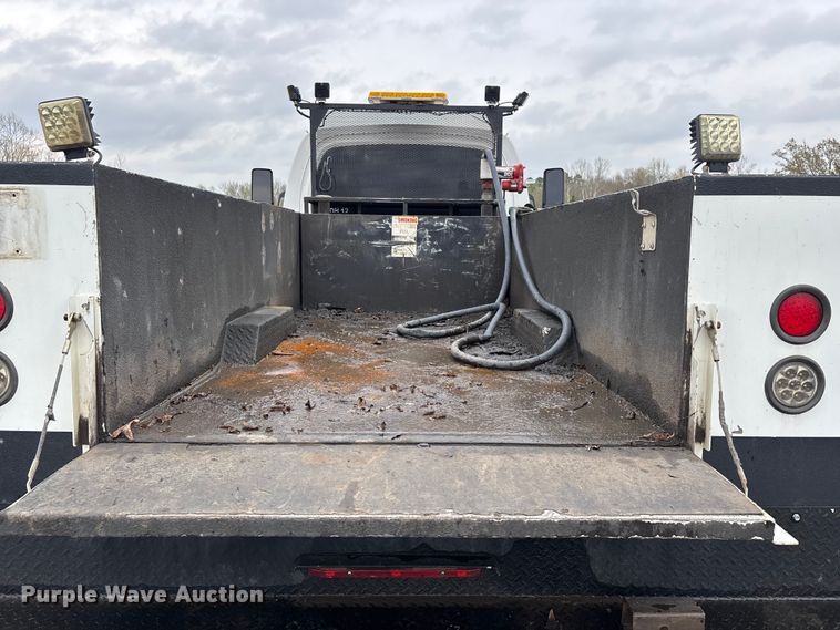 image for item DT0063 2005 Chevrolet C4500 utility / service truck