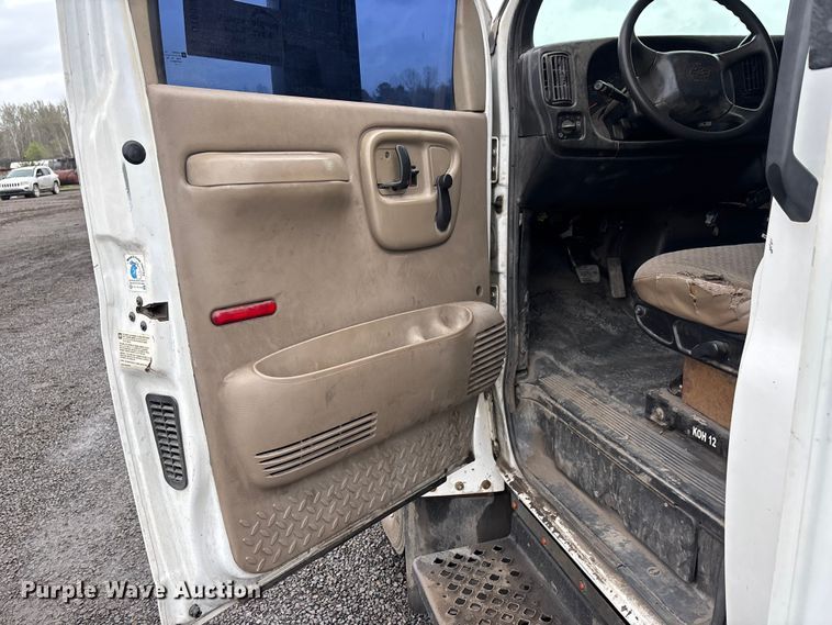 image for item DT0063 2005 Chevrolet C4500 utility / service truck