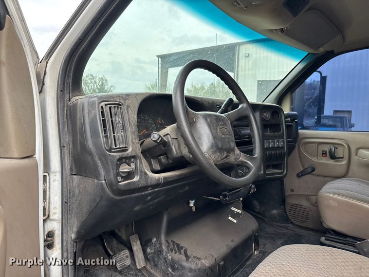 image for item DT0063 2005 Chevrolet C4500 utility / service truck