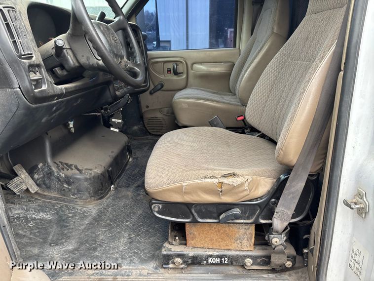 image for item DT0063 2005 Chevrolet C4500 utility / service truck