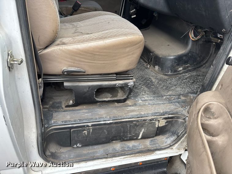 image for item DT0063 2005 Chevrolet C4500 utility / service truck