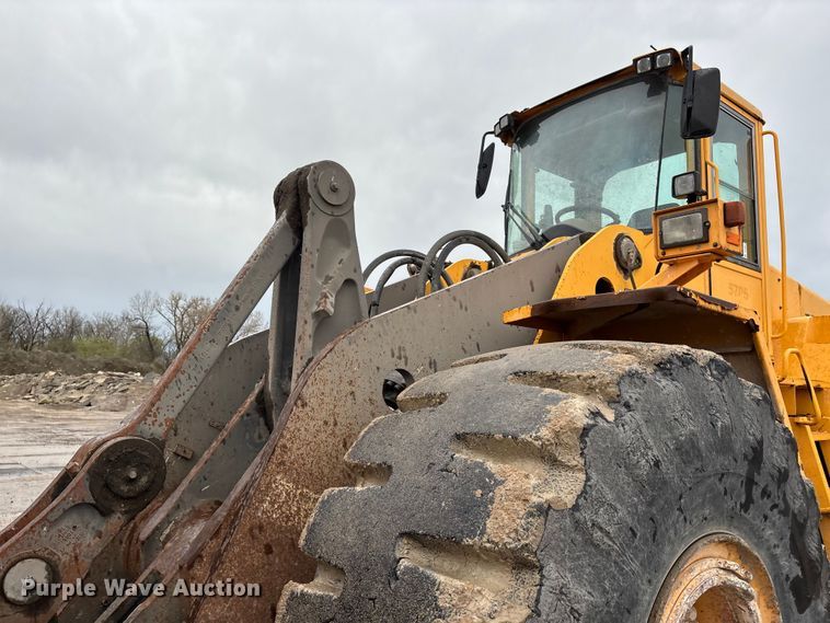 image for item DT0064 2007 Volvo L220E wheel loader