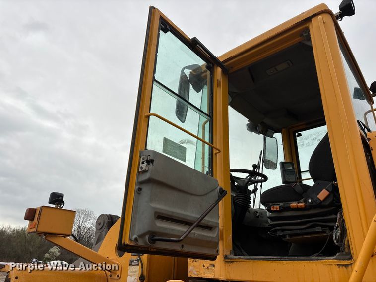 image for item DT0064 2007 Volvo L220E wheel loader