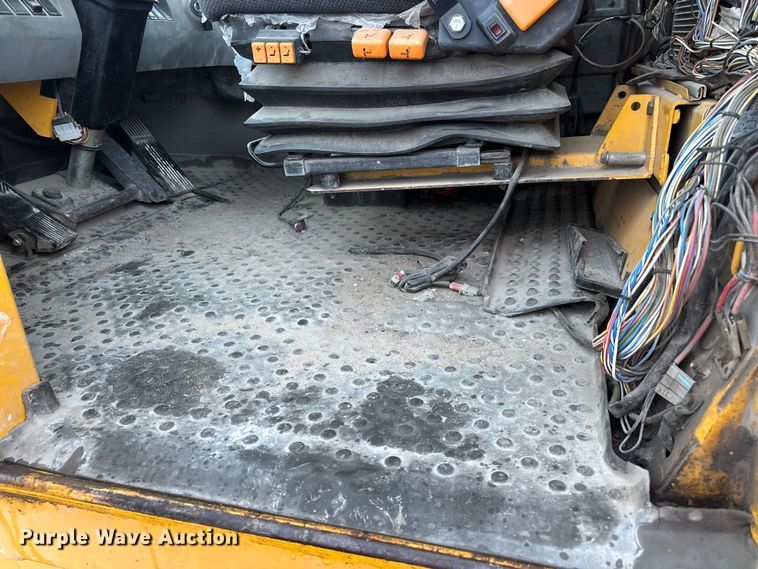 image for item DT0064 2007 Volvo L220E wheel loader