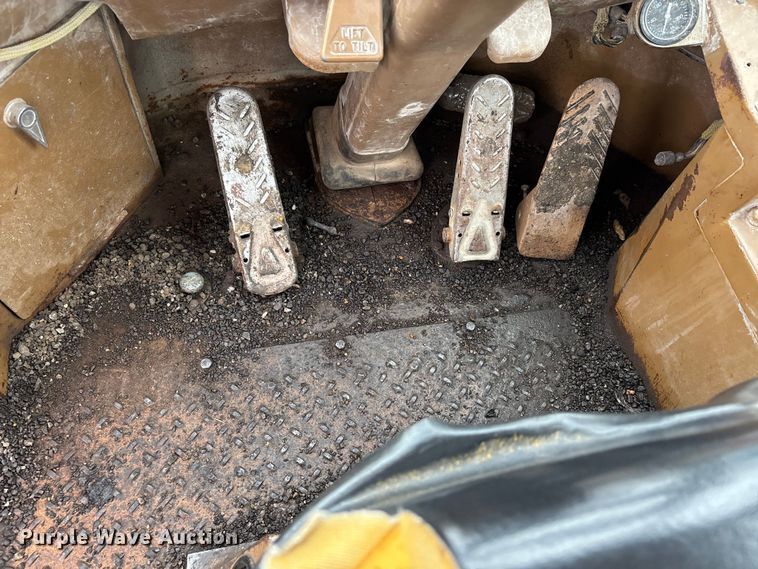 image for item DT0065 Caterpillar 950B wheel loader